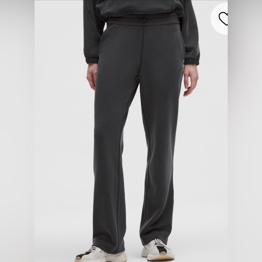 Lululemon soft stream pant 8
